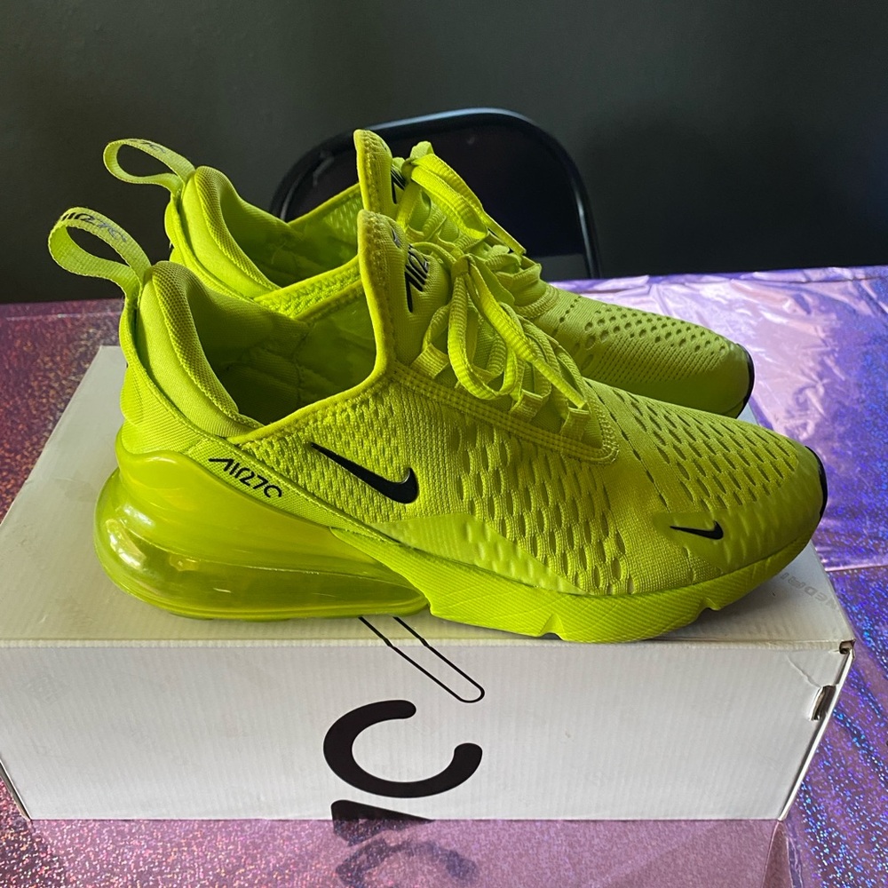 Nike Air Max 270 women’s